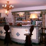 La Riva Hotel