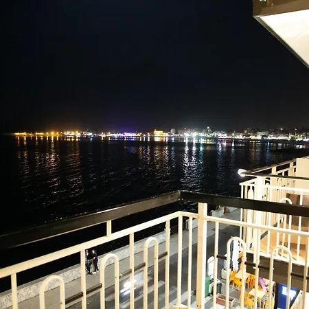 La Riva Hotel
