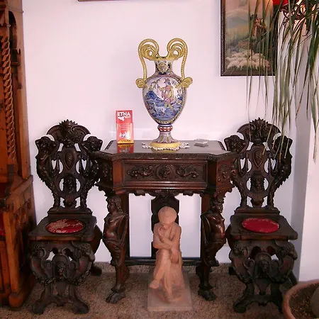 La Riva 3*