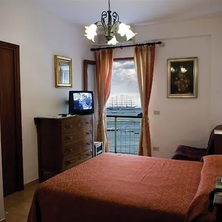 Hotel La Riva Giardini Naxos
